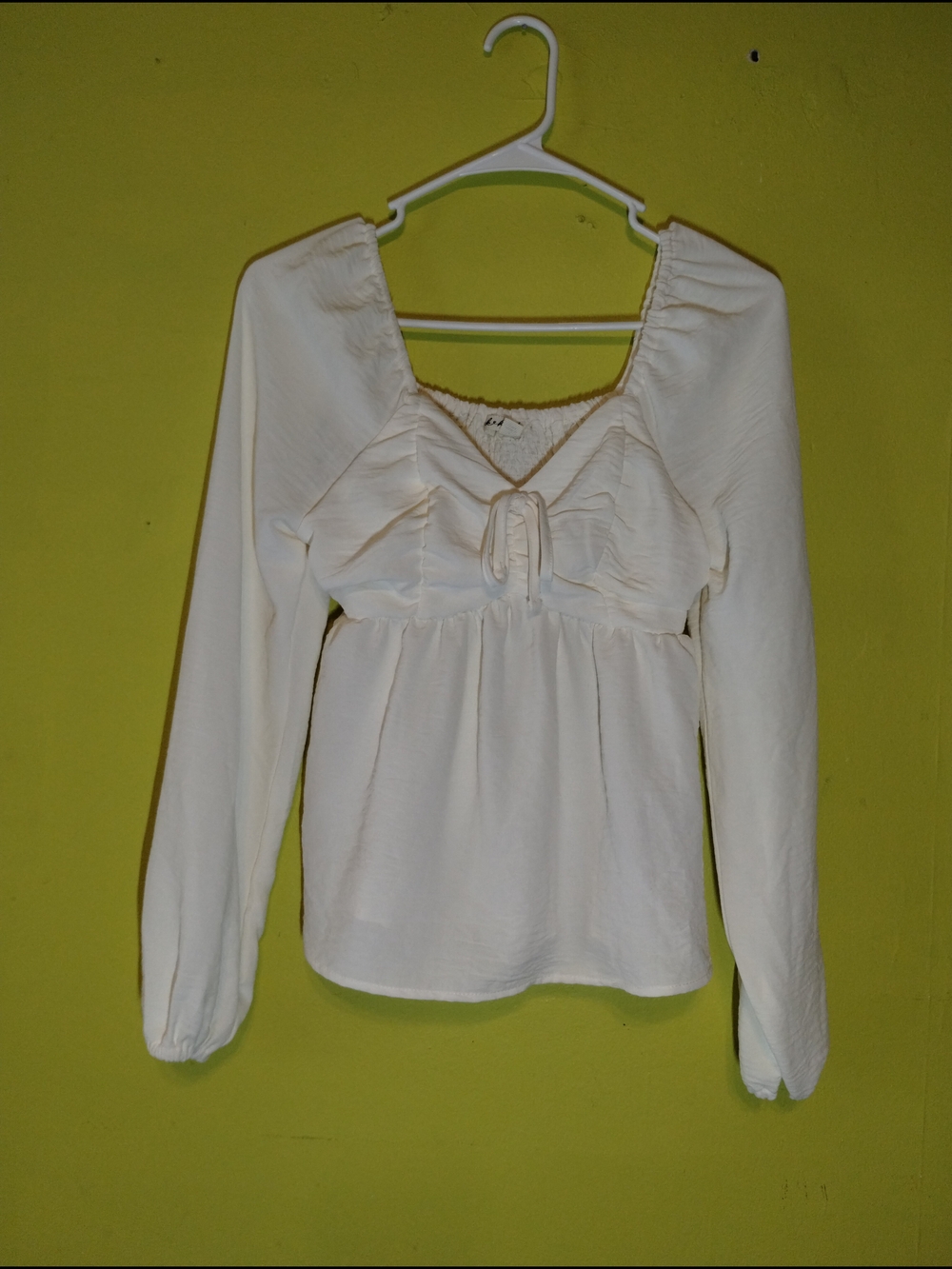 Derek Heart Cream Long-Sleeve Peasant Top with Front Tie
